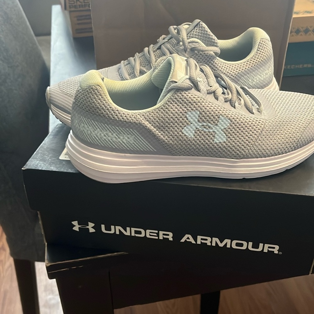 Women's #underarmor #sneakers #size9